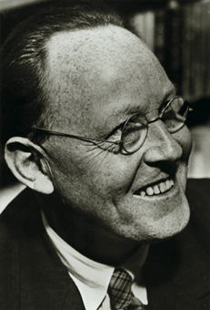 Mynd af höfundi