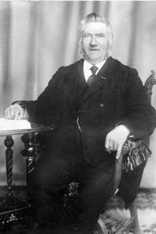 Mynd af sr. Matthíasi Jochumssyni, sem var sóknarprestur á Akureyri 1897-1900