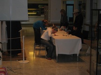 Það vantaði ekki hugmyndaauðgina í safngesti þegar sest var við ljóðahlaðborðið