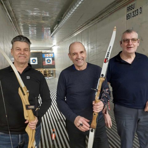 Öll 60 ára og eldri eru velkomin að mæta og prófa.