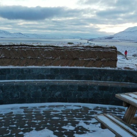 Háborðið í Hrísey.jpg