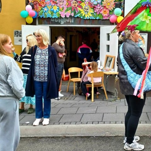 Karnivalastemning við Deigluna. 