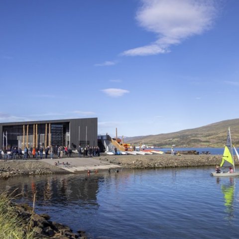 Frá vígslu aðstöðuhúss Nökkva