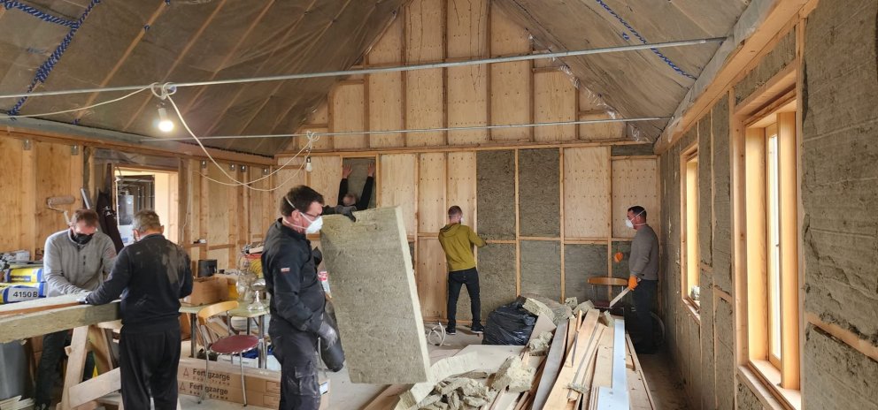 Frá sjálboðavinnu íbúa. Mynd: Anna María Sigvaldadóttir