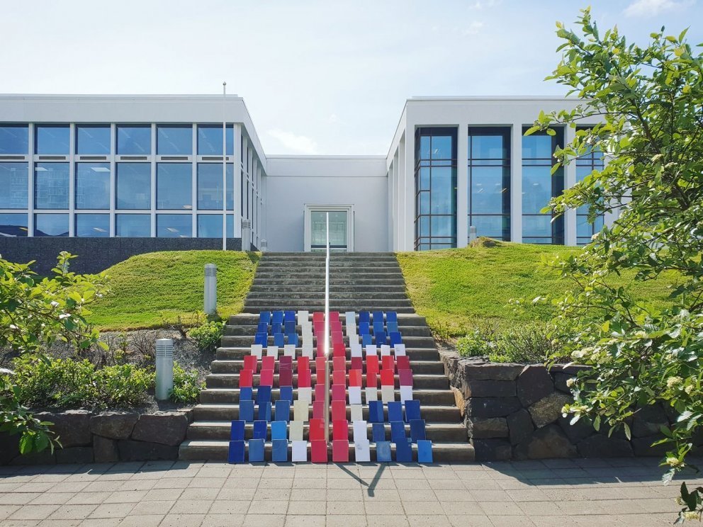 Hæ hó jibbý jei og jibbý jei!