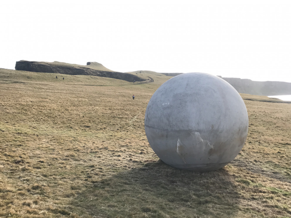 Orbis et Globus vígt í Grímsey