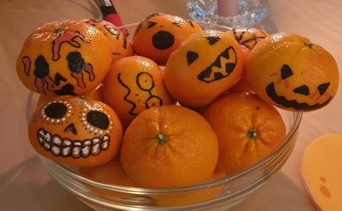 (with answer) Friday quiz 2024 no. 42 - Pumpkin mandarins and five differences!