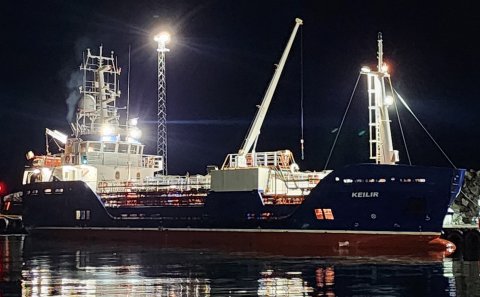 Olíudreifingarskipið Keilir við höfn í Grímsey 
Mynd: Anna María Sigvaldadóttir