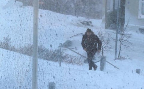 Fyrirmyndar lánþegi með bækur í poka!