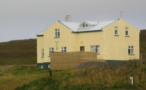 Gistiheimilið Básar