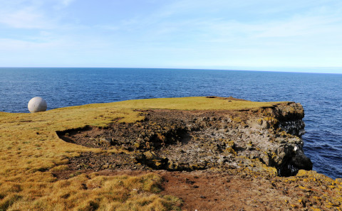 Listaverkið Hringur og kúla
